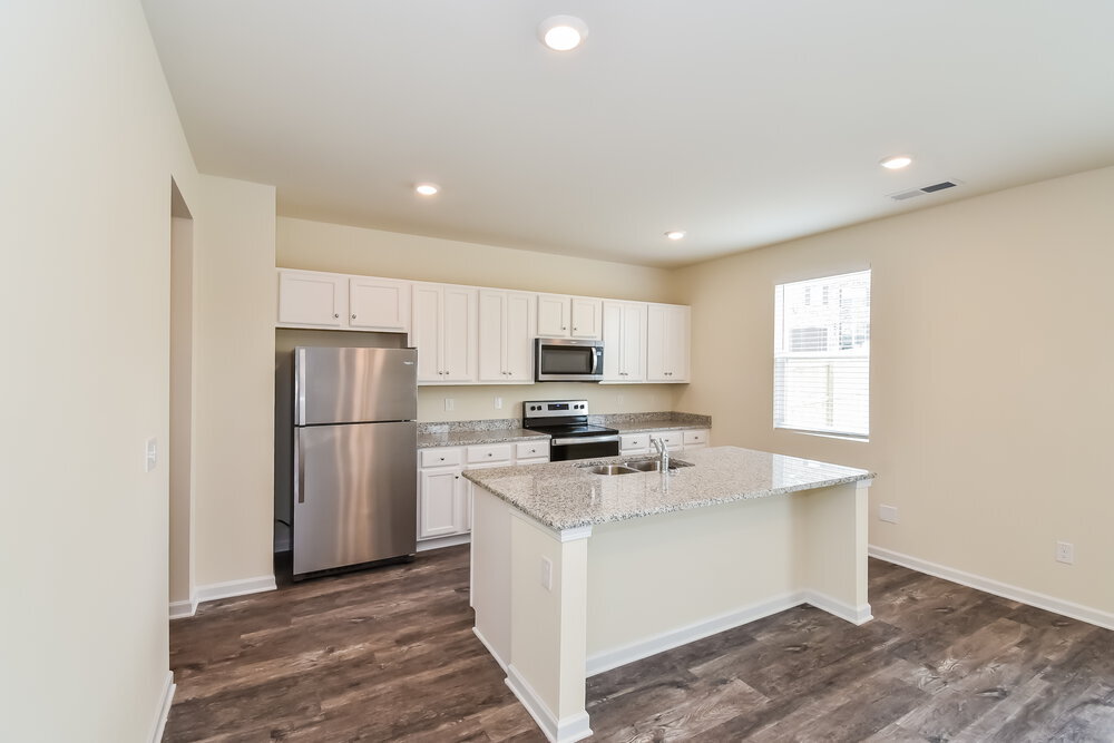 Building Photo - 324 Hamilton Pointe Dr