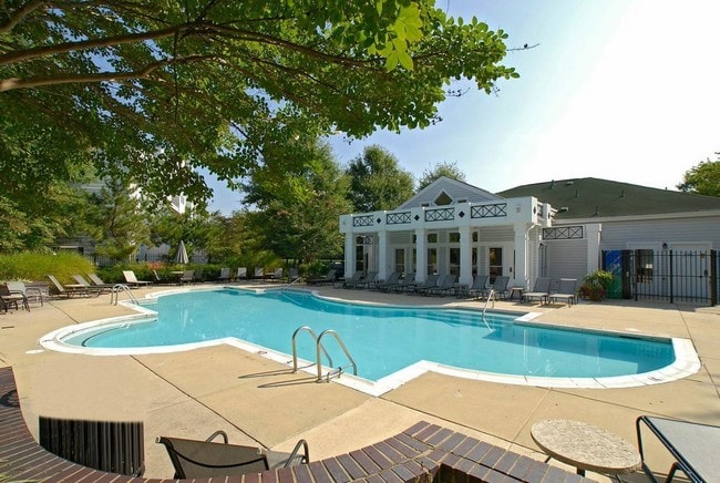 Building Photo - Elms Kendall Ridge