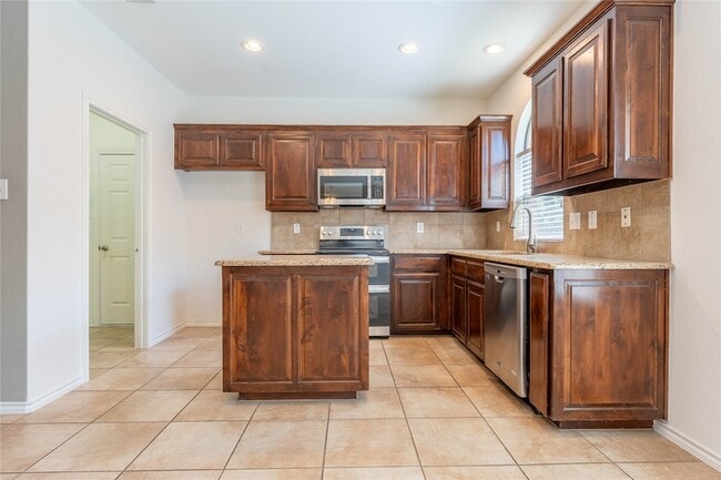 Building Photo - 2401 Spruce Springs Way