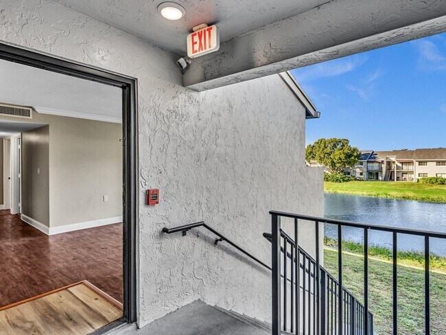 Building Photo - 1163 Lake Terry Dr