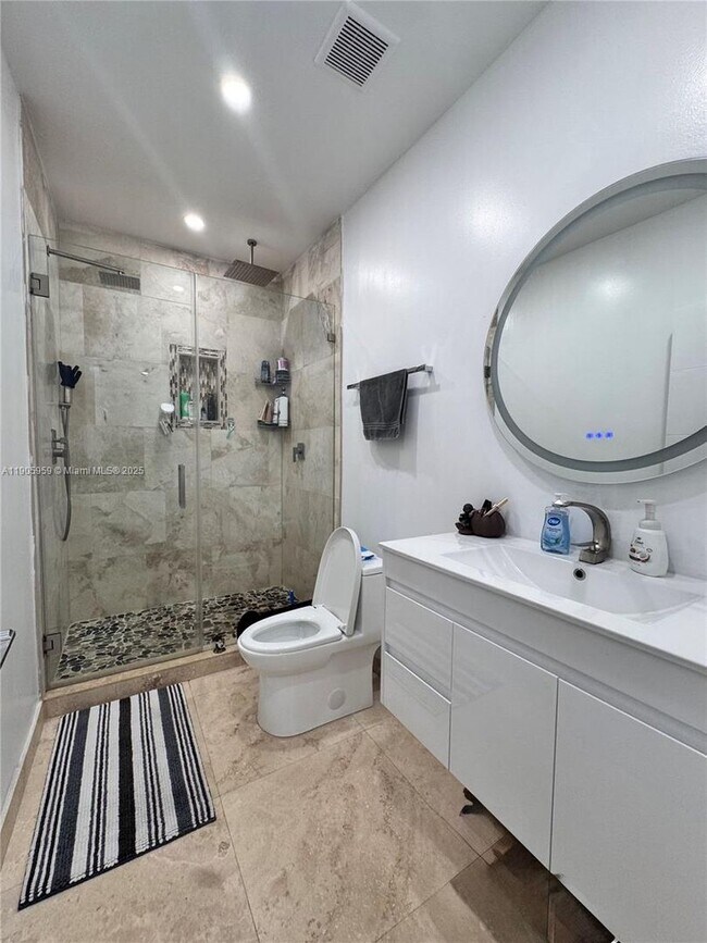 Building Photo - 6159 SW 22nd St