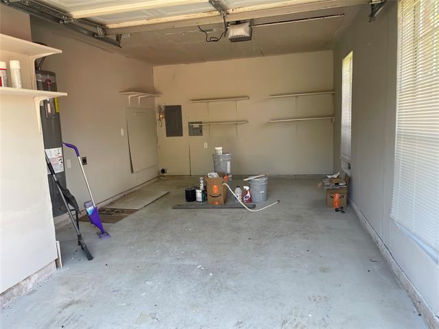 Building Photo - 7204 Shadow Bend Dr