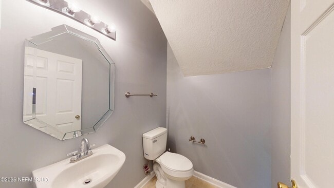 Building Photo - 9744 Summer Grove Way W