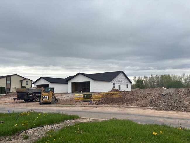 Building Photo - 1738-1740 Eldorado Dr