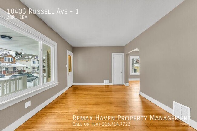 Building Photo - 10403 Russell Ave