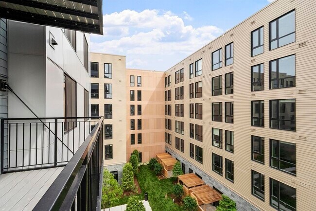 Building Photo - 30 Penniman Rd