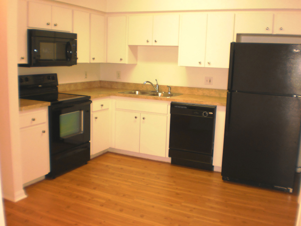 Kitchen - The Meadowood Townhomes