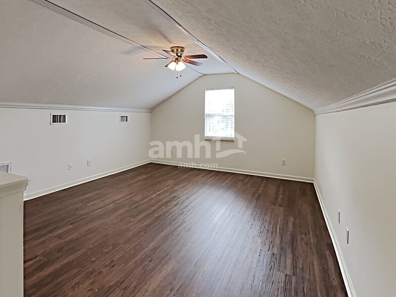 Building Photo - 3521 Chandler Cove Way