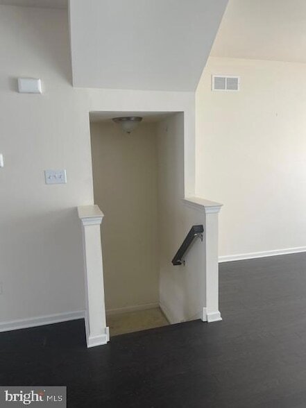 Building Photo - 112 Graystone Dr