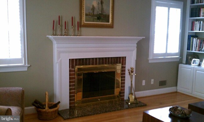 Building Photo - 4509 Harling Ln