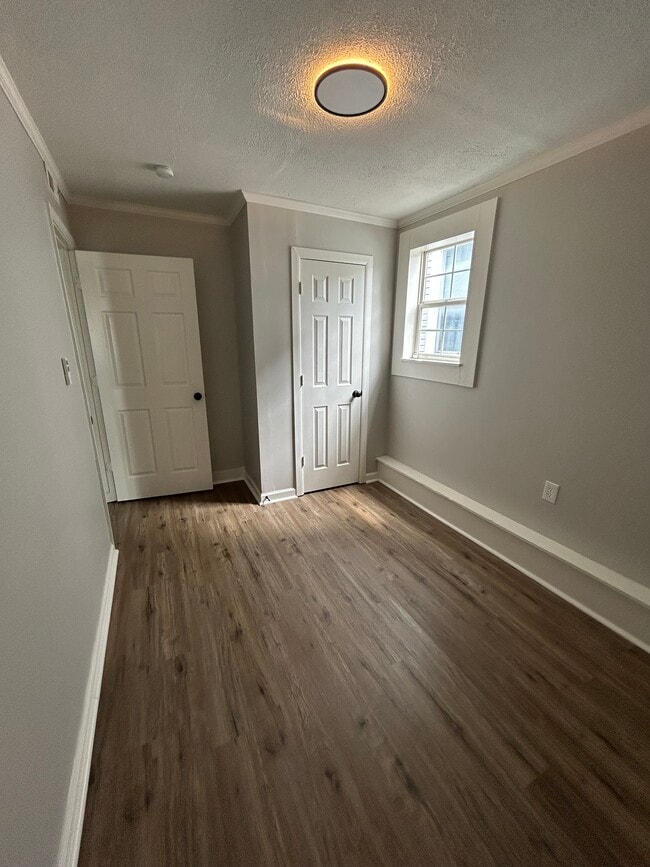 Building Photo - 316 N Mt Pleasant Ave