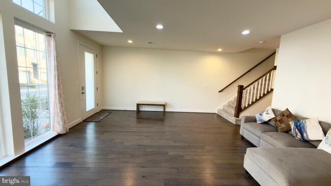 Building Photo - 42299 Porter Ridge Ter