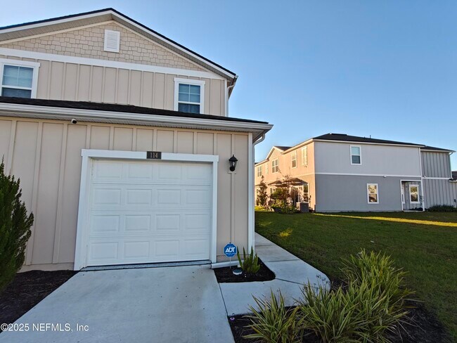 Building Photo - 114 Summer Moon Dr