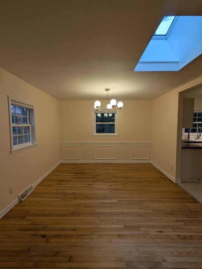 Building Photo - 2506 N Duke St