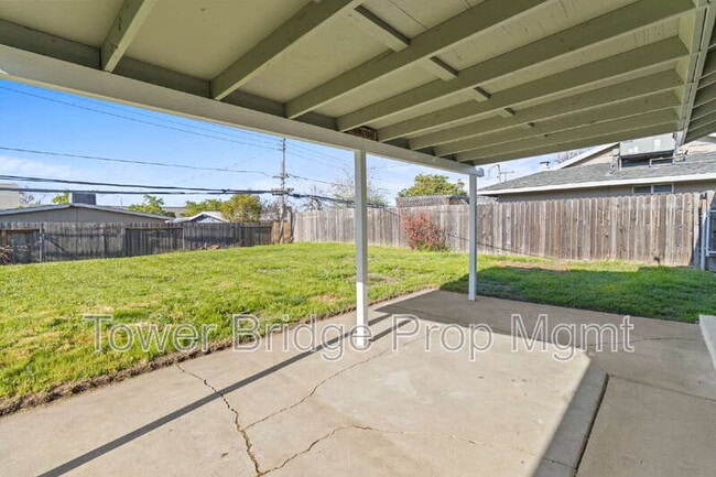 Building Photo - 6405 Friday Cir