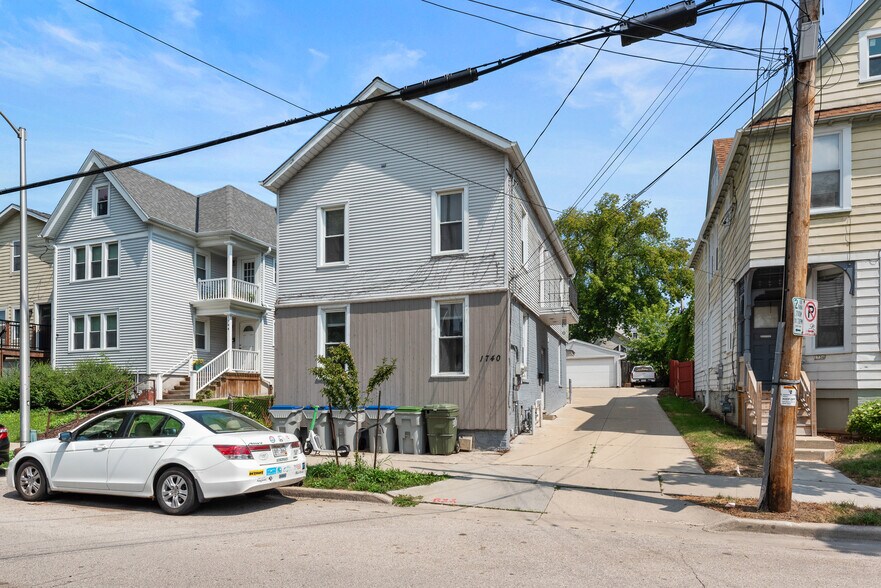 Building Photo - 1740 N Arlington Pl
