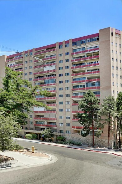 Building Photo - 1331 Park Ave SW