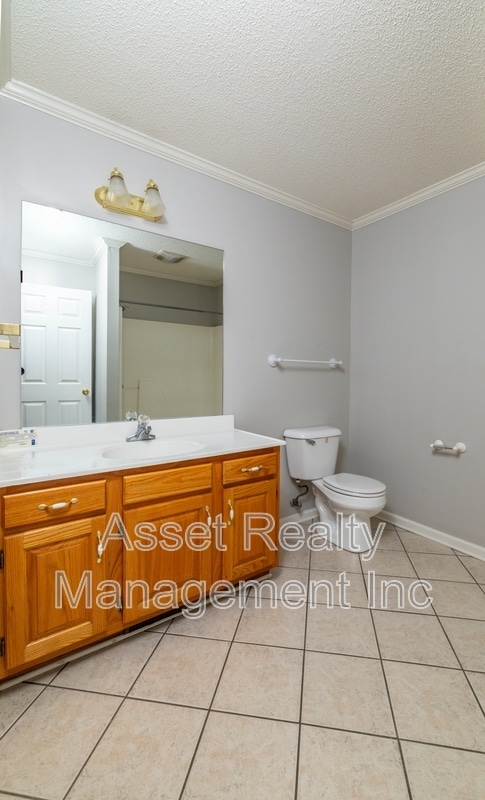 Building Photo - 203 Sweet Gum Lane