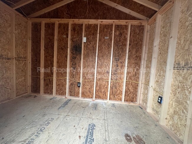 Building Photo - 1505 Axum Rd