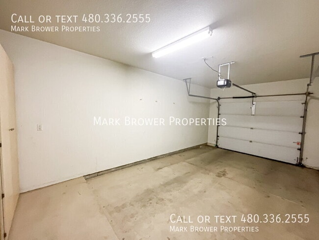 Building Photo - 2992 N Miller Rd