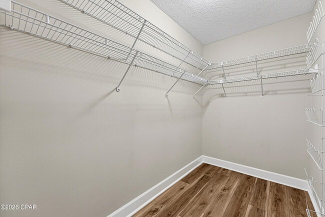 Building Photo - 114 Lakeridge Dr