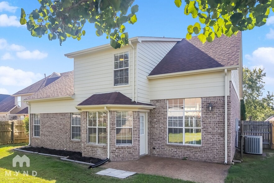 Building Photo - 7384 Hunters Forest Cove