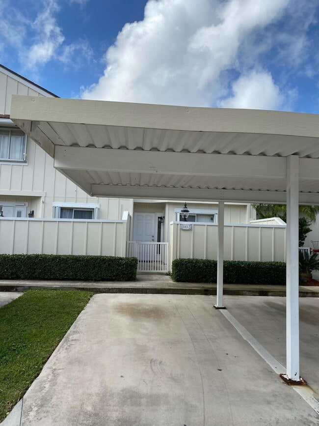 Building Photo - 6183 Riverwalk Ln