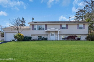 Building Photo - 353 Cokes Dr