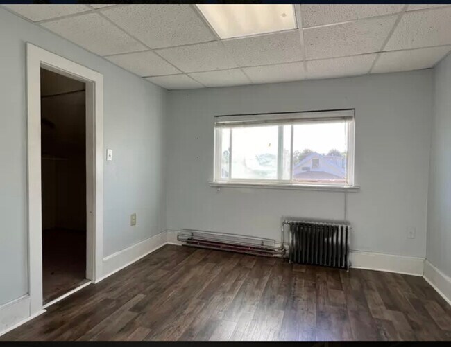 Bedroom 2 - 420 Silver St