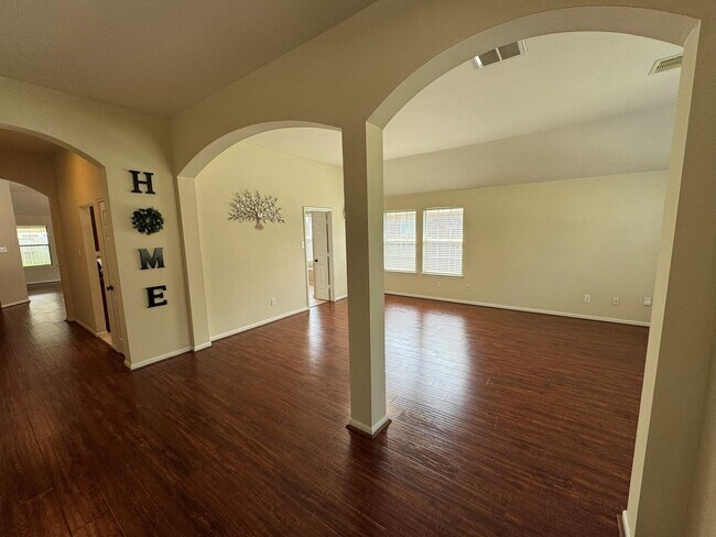 Building Photo - 9907 Rushing Springs Dr