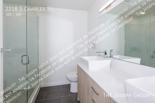 Building Photo - 2218 S Charles St