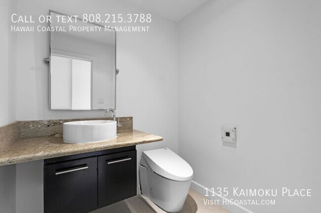 Building Photo - 1135 Kaimoku Pl