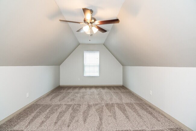 Building Photo - 1813 Cherry Creek Dr