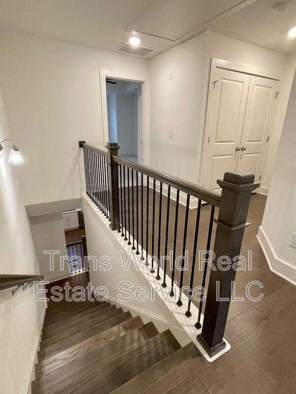 Building Photo - 158 N Auburn Landing Pl