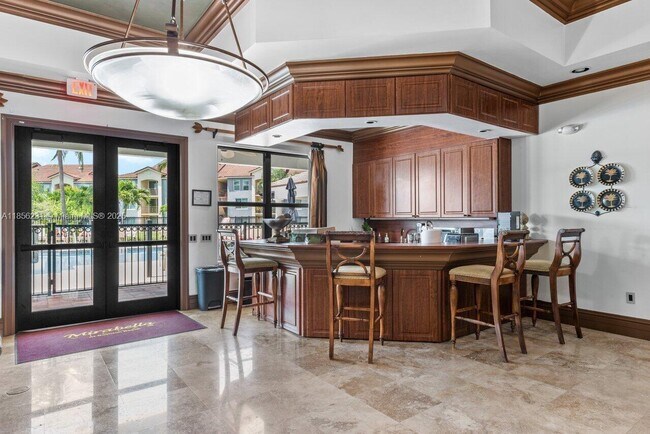Building Photo - 1308 Villa Cir