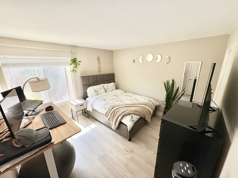 Building Photo - 2362 Hosp Way