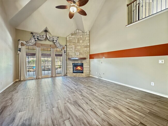 Building Photo - 25619 Canyon Crossing Dr