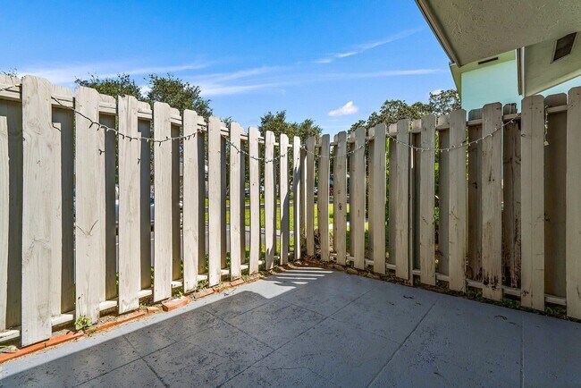 Building Photo - 431 Jupiter Lakes Blvd