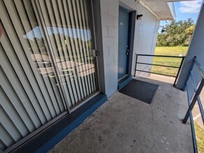 Building Photo - 140 Minna Ln