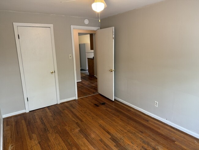 Building Photo - 3926 E Gatewood Ln