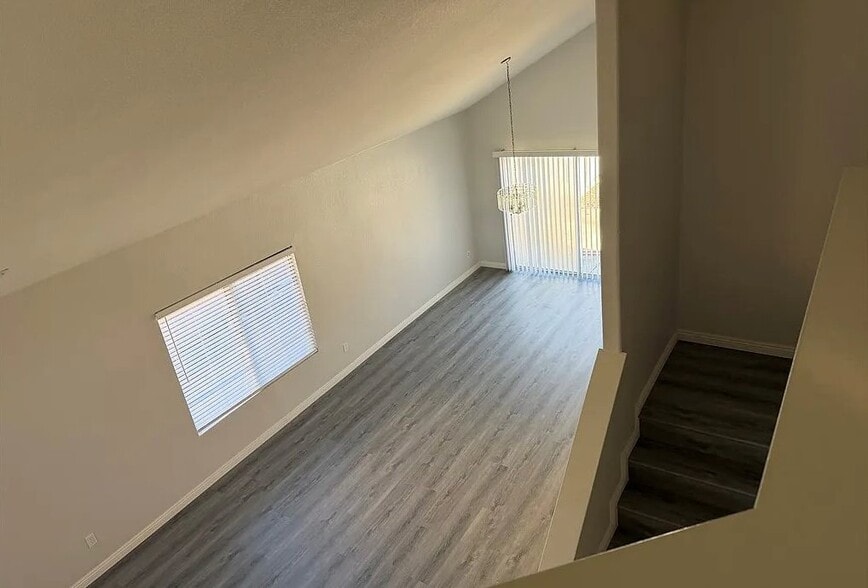 Building Photo - 24336 Gitano Dr
