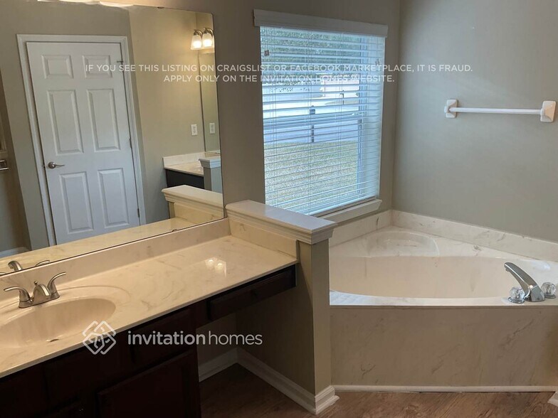 Building Photo - 545 Juniper Spring Ct