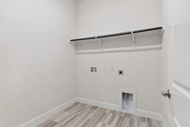 Building Photo - 717 Steppe Dr