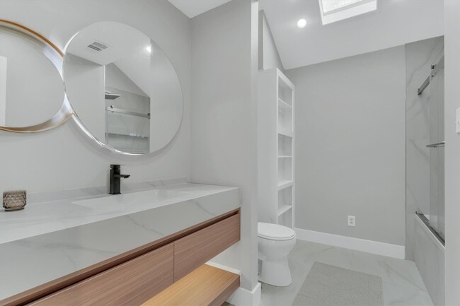 Building Photo - 12407 Rosehill Ln