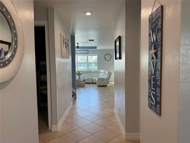 Building Photo - 2599 Marton Oak Blvd