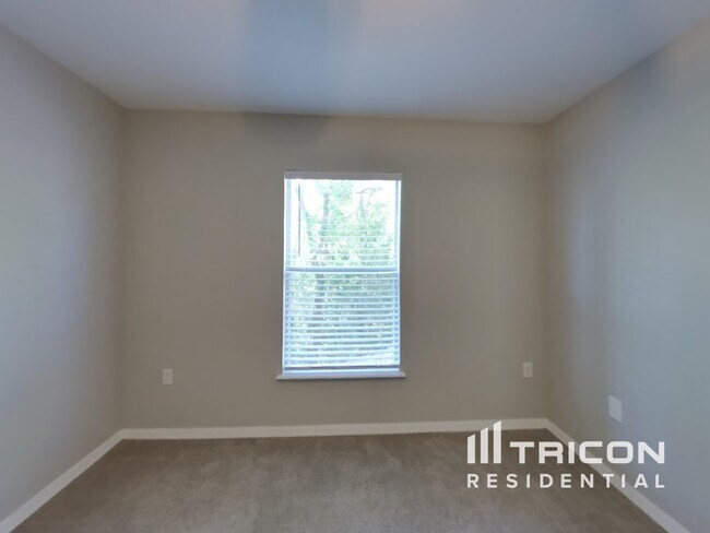 Building Photo - 6 Sweetgum Ct N