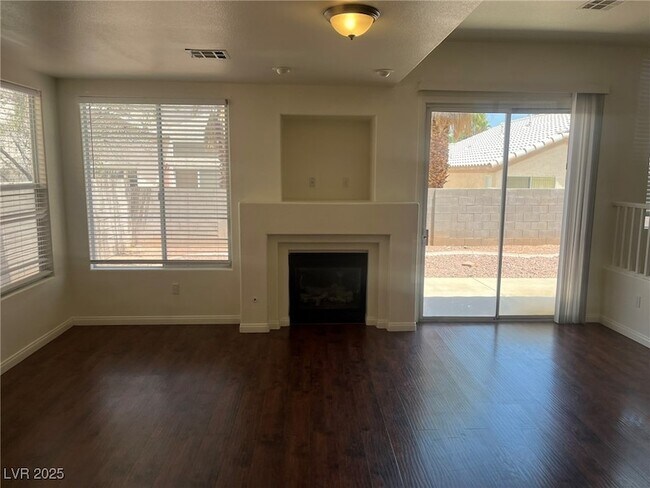 Building Photo - 302 Waterton Lakes Ave
