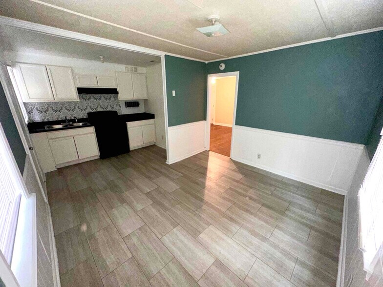 Building Photo - 314 Arnold Blvd