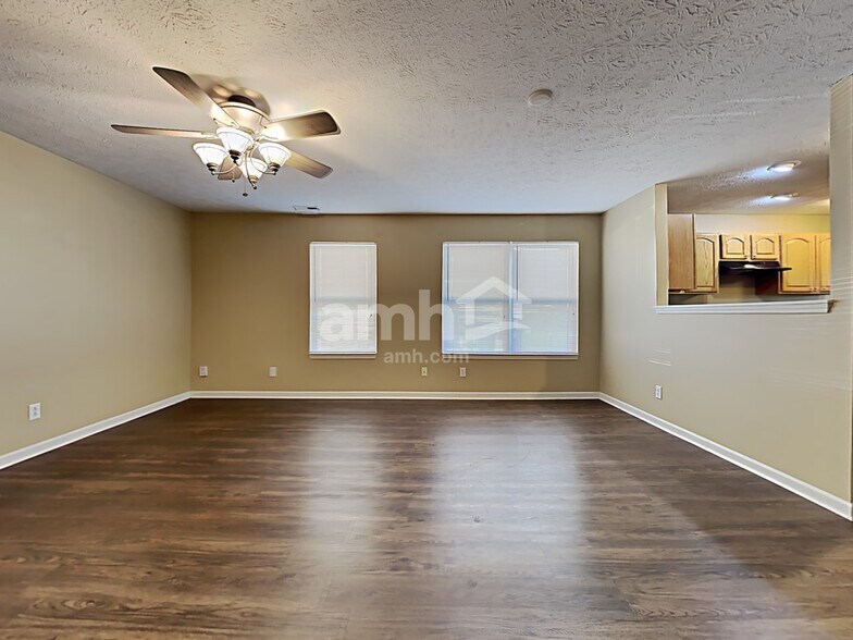 Building Photo - 2521 Monarchy Ln