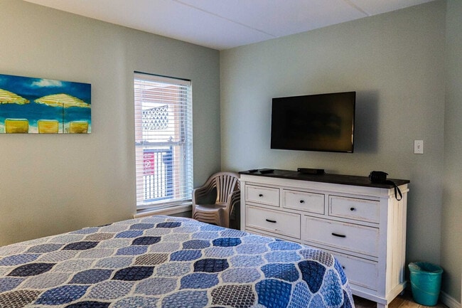 Building Photo - 2401 Gulf Blvd